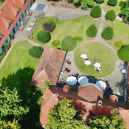Jagdschloss Friedrichsmoor Exklusiv Holiday home Neustadt-Glewe