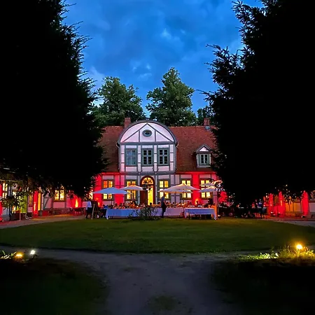 Дом отдыха Jagdschloss Friedrichsmoor Exklusiv Нойштадт-Глеве